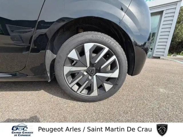 Peugeot 208 puretech 100 s&amp;s bvm6 — photo 11