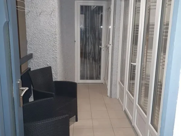 T2 bis 2chambres terrasse au centre