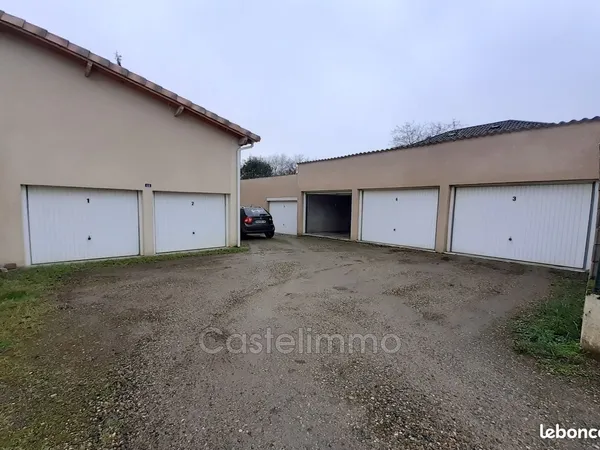 Parking/box Castelsarrasin