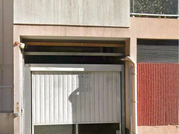A louer - box fermé