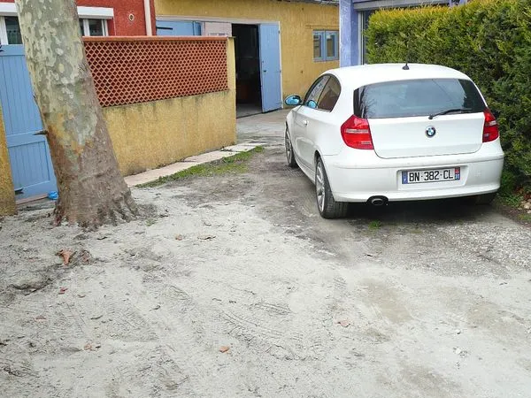 Grange ou Garage A LOUER rue des frères amadeo
