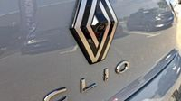 Renault Clio 1.5 dCi 100ch Evolution - 25 — photo 17