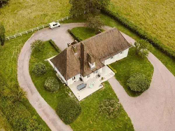 Maison 8 pièces 245 m²