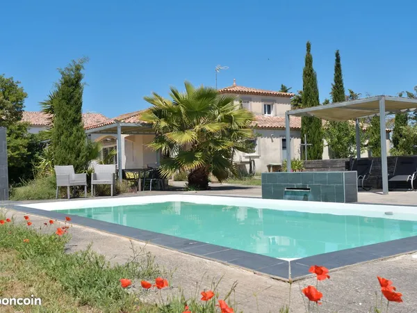 Mas d'exception en vente à terme libre aigues-mortes
