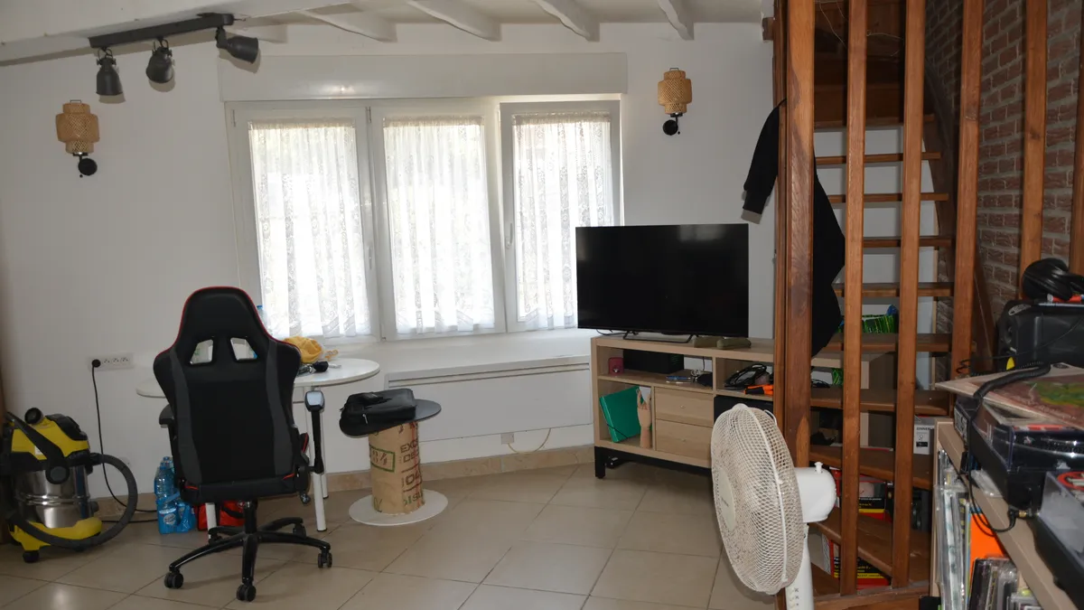 Photo 6