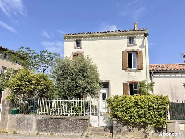Propriété 7 pièces 156 m²