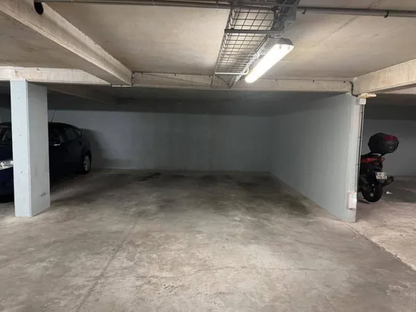 Garage et parking Vente La Garenne-Colombes 70000€