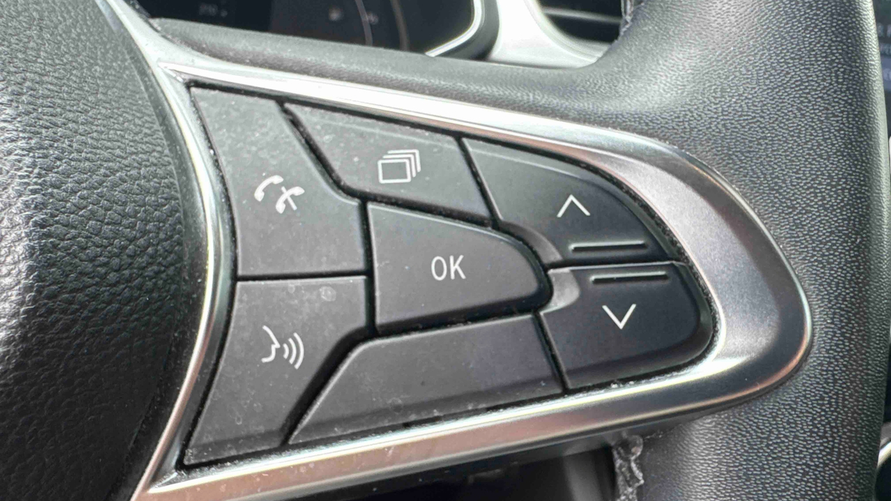 Renault Captur TCe 90 — photo 18