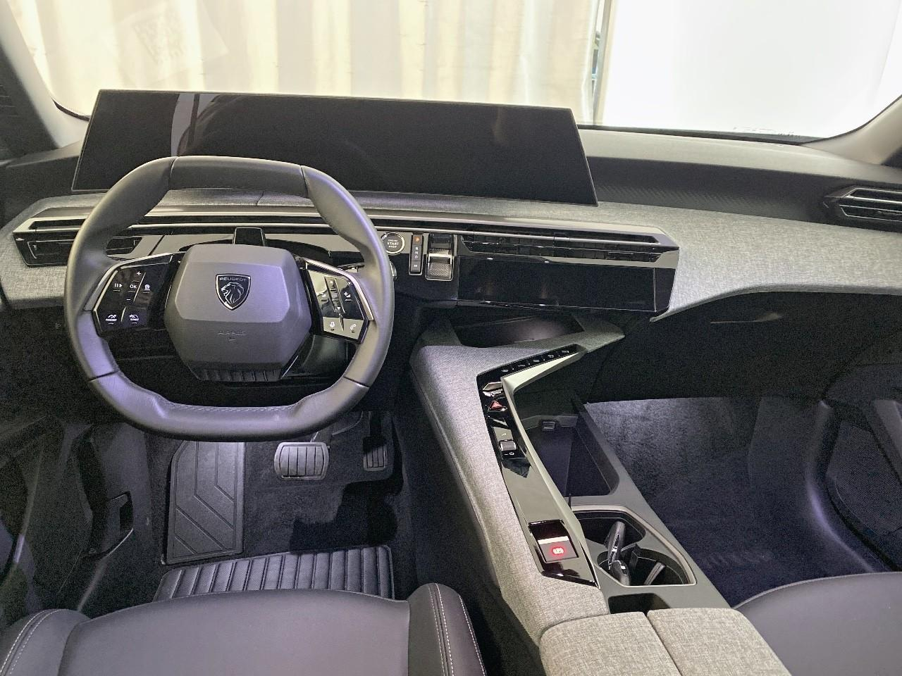 Peugeot 5008 hybrid 145 ch e-dcs6 allure — photo 8