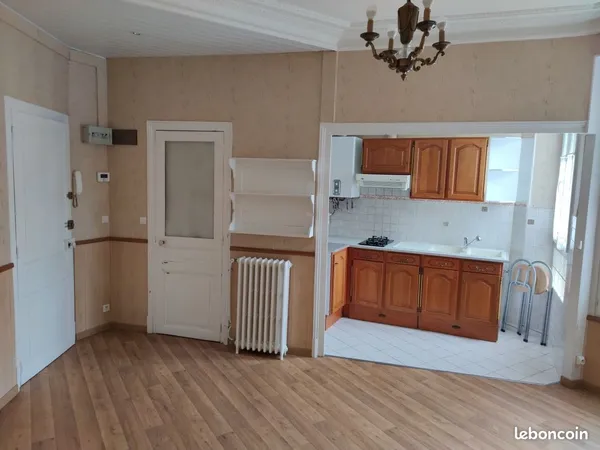 Appartement F2 entre marché couvert / 4 chemins