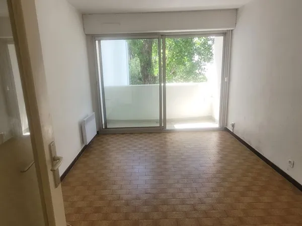 Studio 1 pièce 17 m²