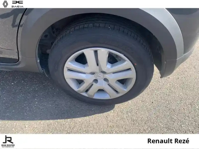 Dacia Sandero 1.0 tce 90ch stepway confort -22 — photo 8