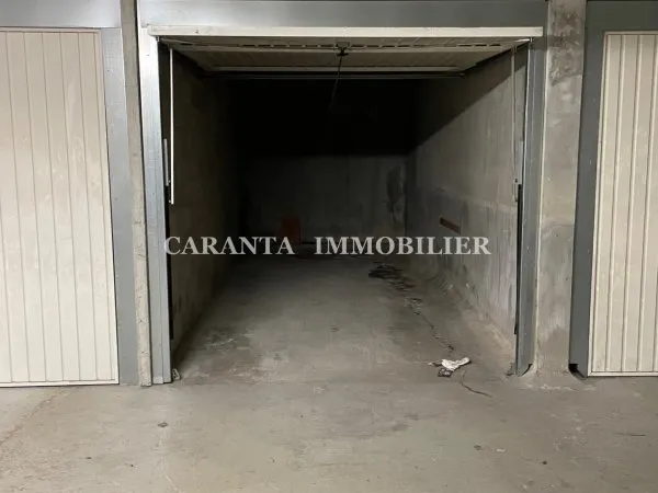 Vente Garage centre ville sainte-maxime