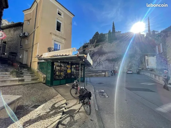 Fond de commerce 18 m² Vaison-la-Romaine