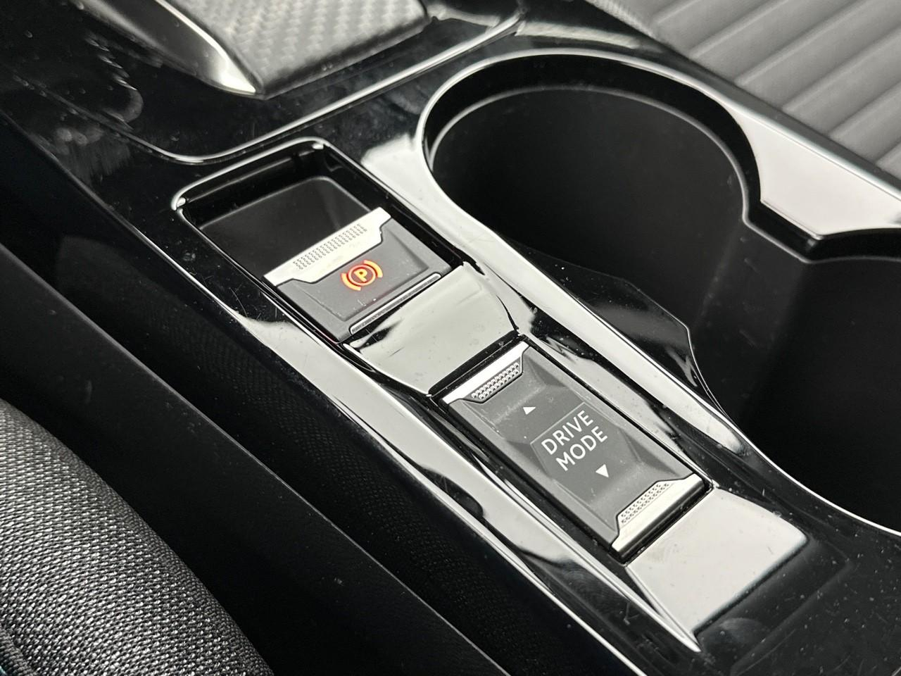 Peugeot 2008 puretech 130 s&s eat8 style — photo 30