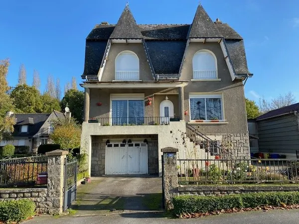 MAISON DE MAITRE