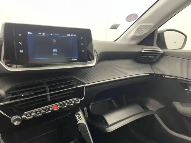 Peugeot 208 puretech 75 s&amp;s bvm5 — photo 28