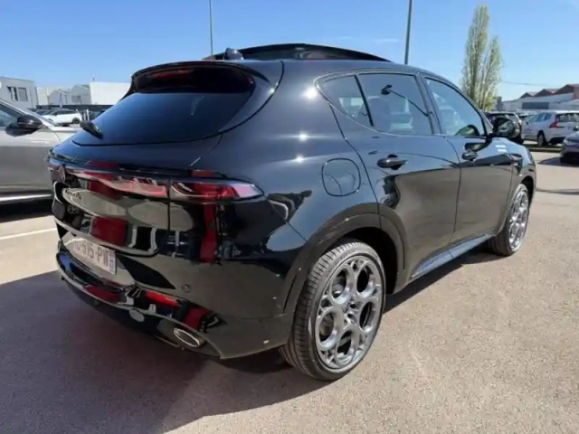 Alfa Romeo Tonale 1.3 ibrida plug-in 280ch veloce at6 e-q4 — photo 4