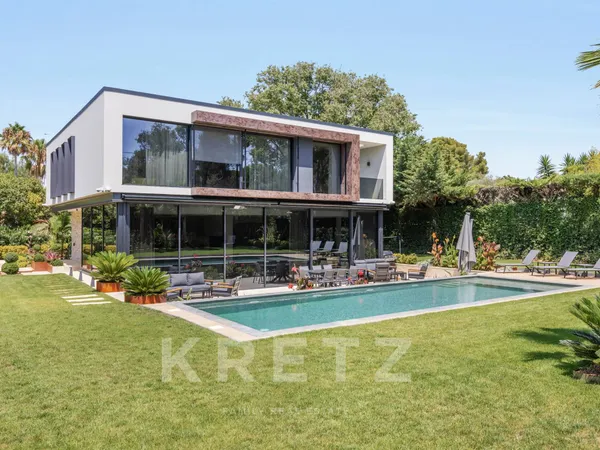 Villa Contemporaine Neuve avec Piscine - Domaine Privé