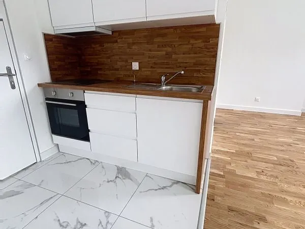 Studio 1 pièce 24 m²