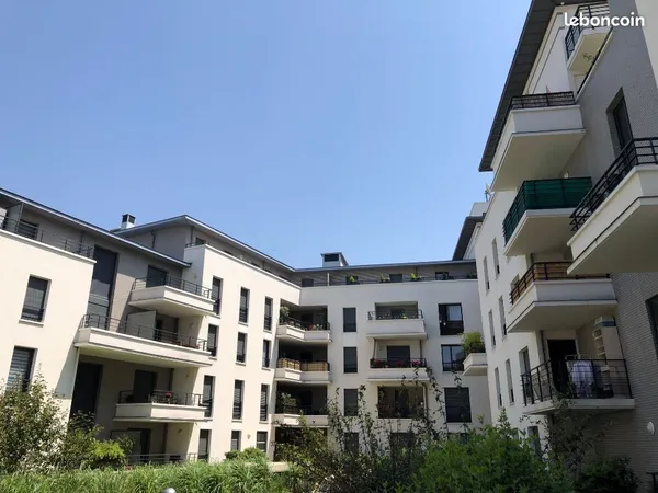 Studio 1 pièce 31 m²