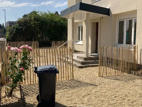 Appartement de 3 pièces en RDC avec jardin et dépendance 