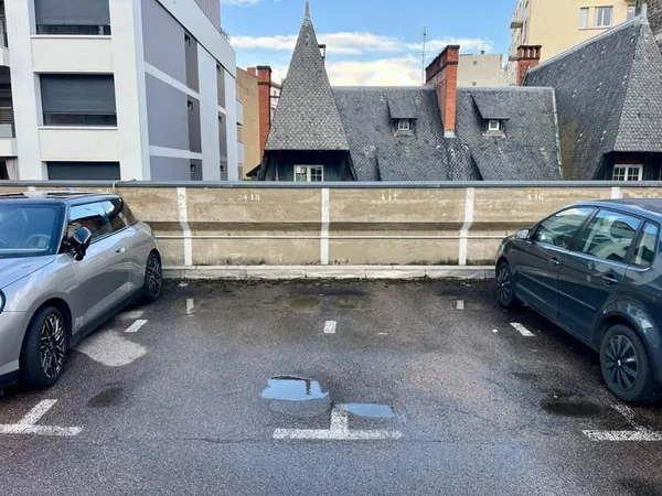 Stationnement Vente Clermont-Ferrand   34000€