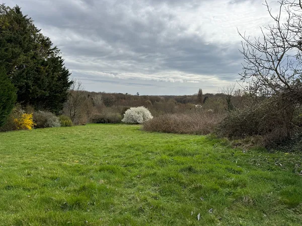 LE SPACIEUX ; LIGUGÉ