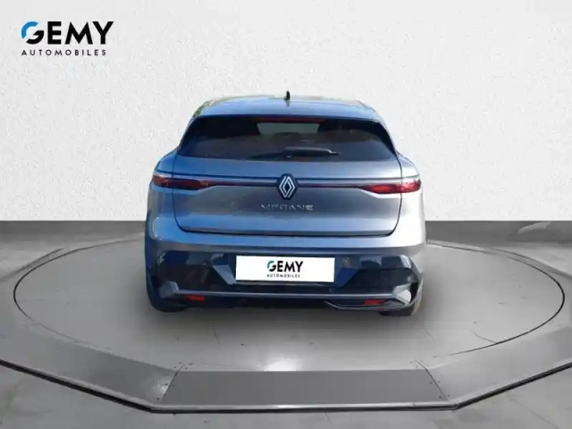 Renault Megane e-tech ev60 220 ch optimum charge — photo 5