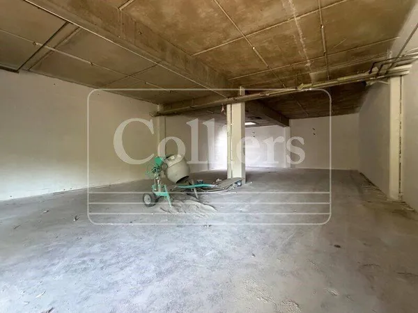 Local d'activité 292 m²