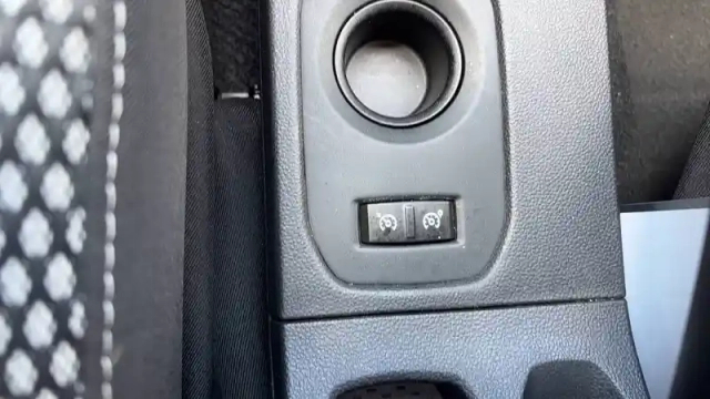 Dacia Duster blue dci 115 4x2 — photo 10
