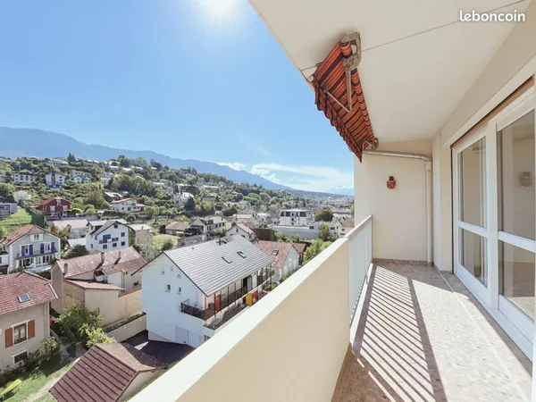 Bel appartement lumineux de 65 m² rénové à AIX LES BAINS