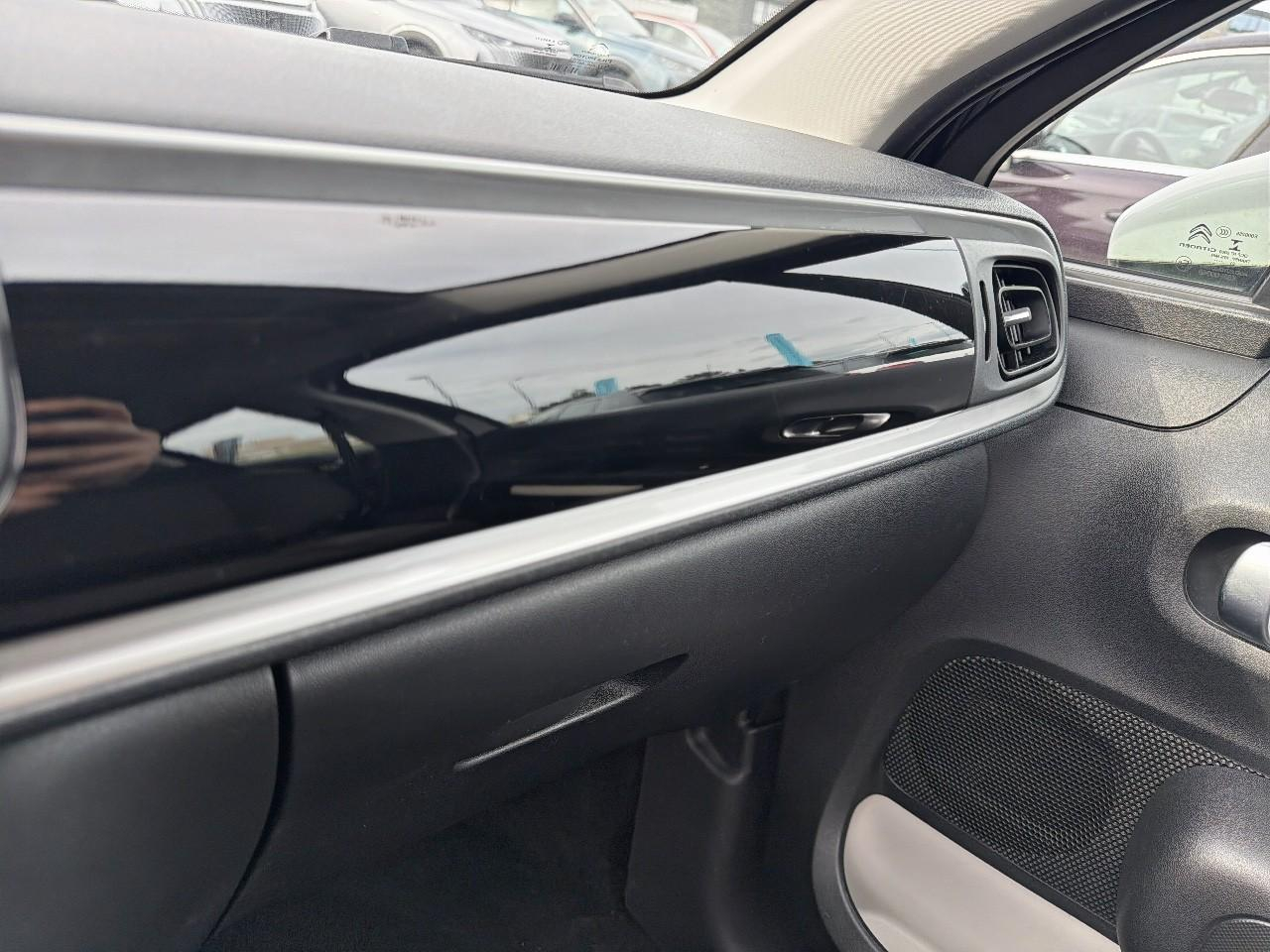 Citroën C3 puretech 83 s&s bvm5 you! — photo 18