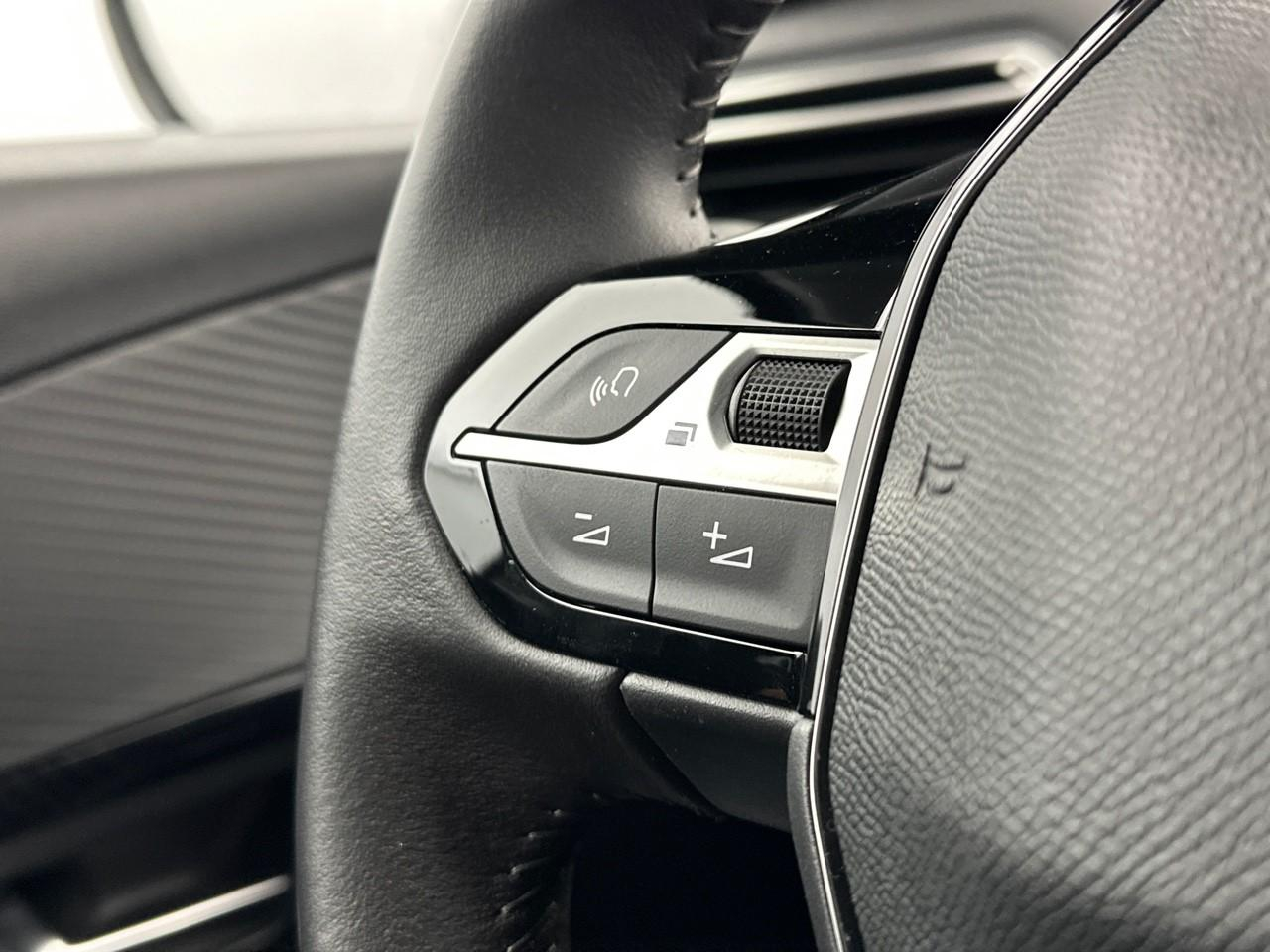 Peugeot 208 puretech 75 s&s bvm5 style — photo 17