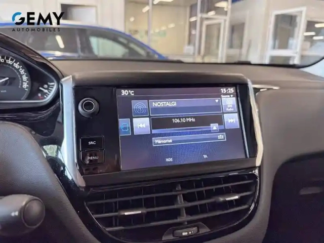 Peugeot 208 1.2 puretech 82ch bvm5 — photo 13