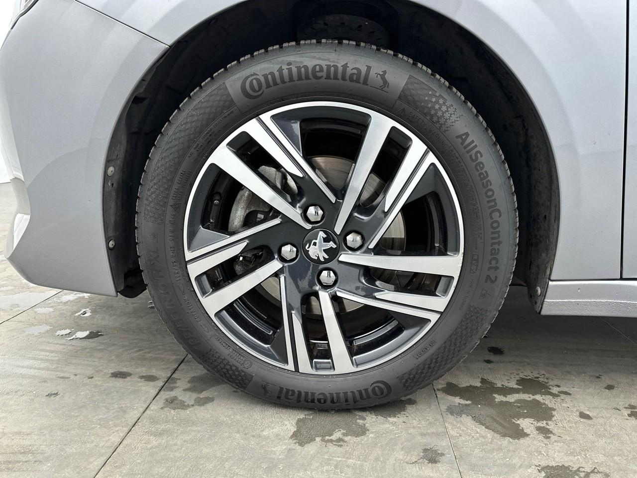 Peugeot 208 puretech 100 s&s eat8 allure — photo 14