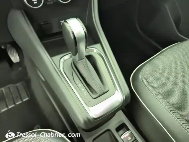 Renault Captur blue dci 115 edc intens — photo 5