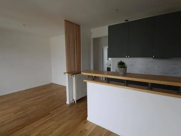 Studio 1 pièce 28 m²