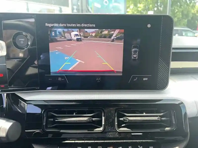 Renault 4 renault  e-tech electrique 150 ch autonomie confort — photo 24