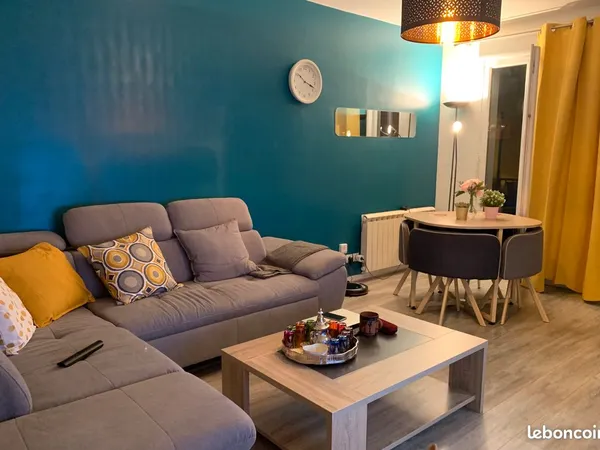 Location meublée appartement 2 pièces 45 m² Nanterre + place de parking