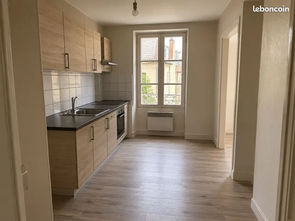 Appartement F3 de 70 m² avec 3 chambres - Sap-en-Auge