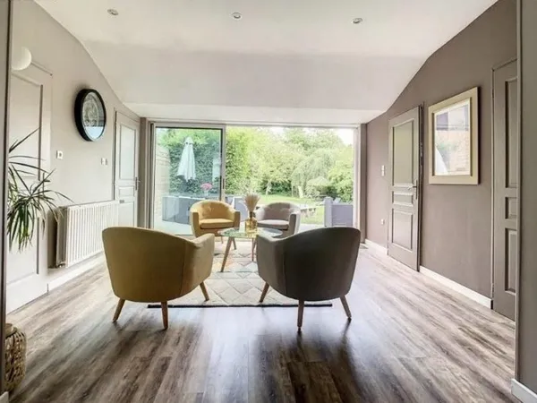 Maison bourgeoise lumineuse de 158 m² à vendre