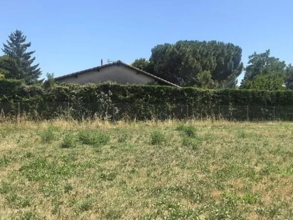 Terrain 501 m²