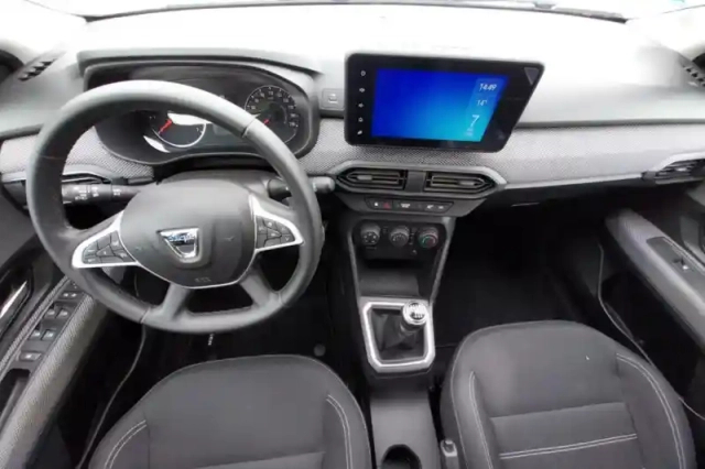 Dacia Jogger eco-g 100 7 places — photo 9