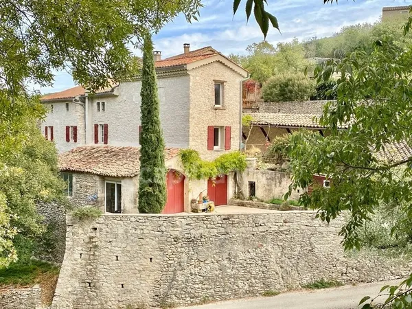 Dpt Gard (30), à vendre proche de BARJAC, aux portes de l'Ardèche, ancien Mas avec gîtes de 350 m² -