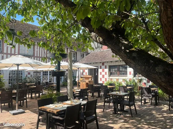 Restaurant avec terrasse arborée - Eure - affaire à saisir sans travaux