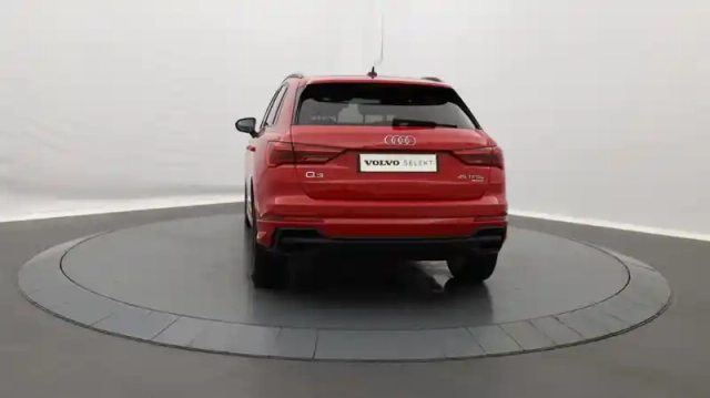 Audi Q3 45 tfsie 245 ch s tronic 6 s line — photo 4