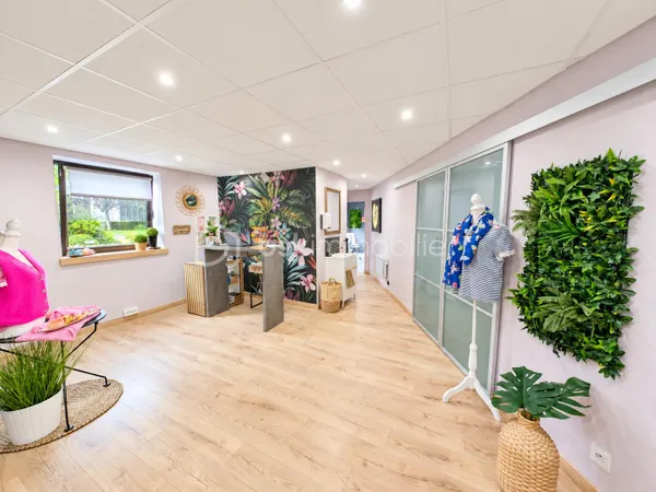 Bureaux 8 pièces 94 m²