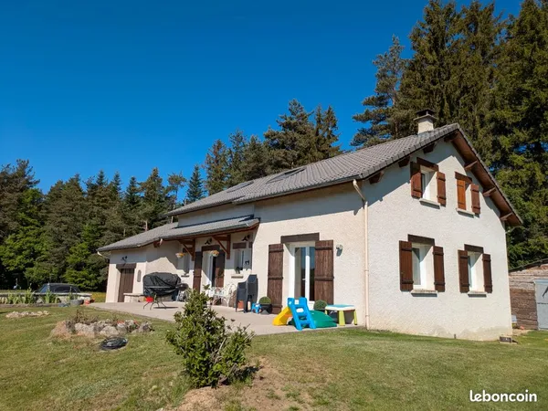 Superbe maison lumineuse 163 m² proche village avec grand jardin