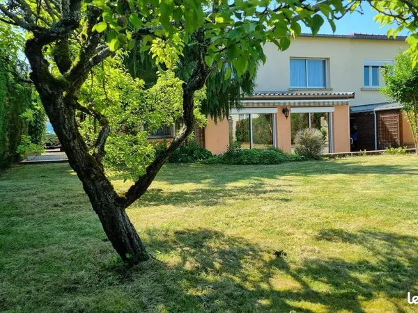 Maison 6 pièces 165 m²